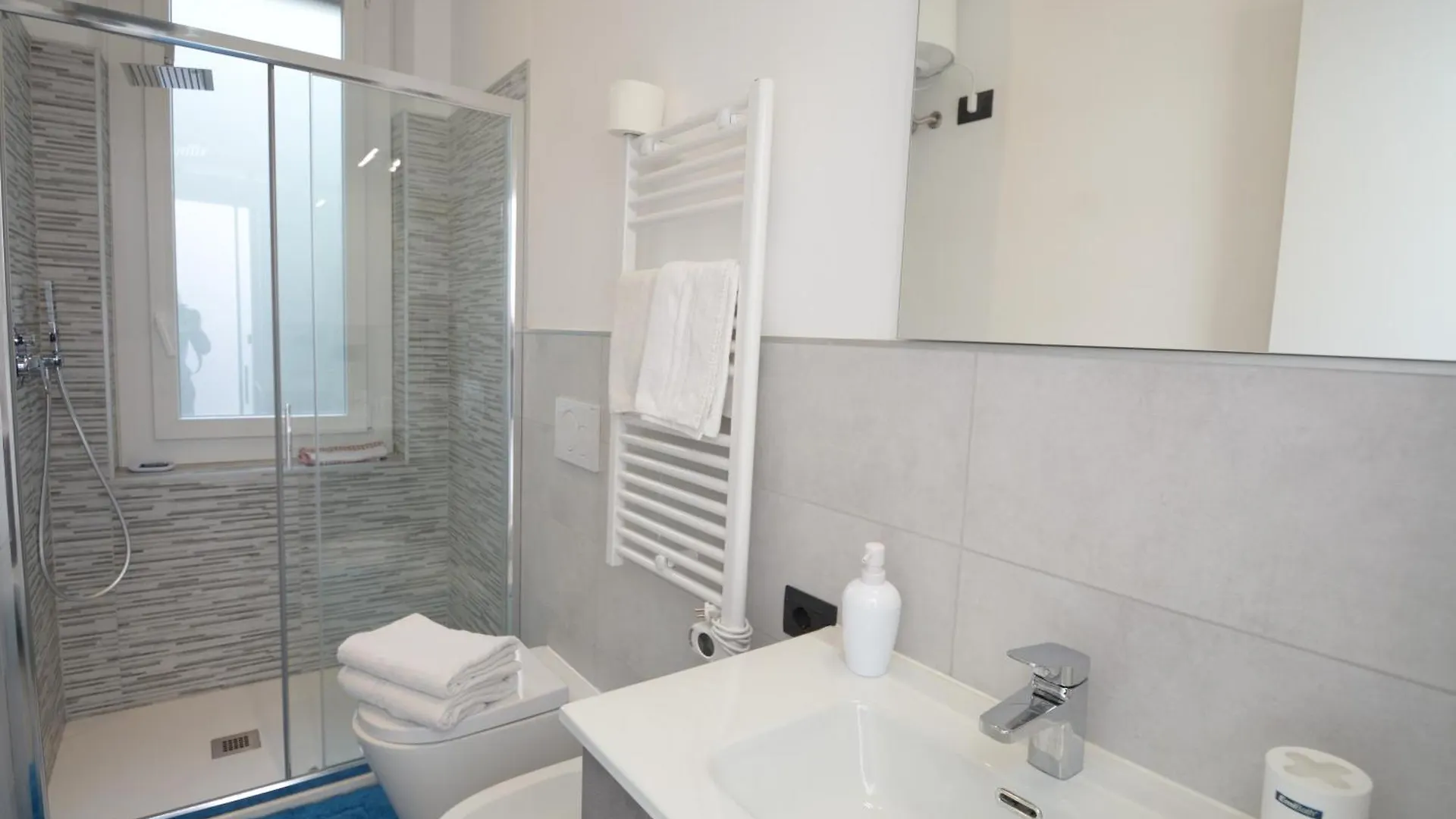 Piazza Della Vittoria Apartment Genoa